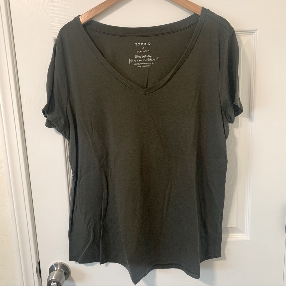 Green or White Torrid (Size 2) Classic Fit V-Neck Short Sleeve Tees